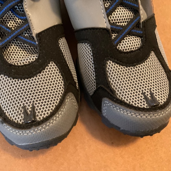 Boys Batman Runners size 3.   *brand new* - Picture 3 of 6